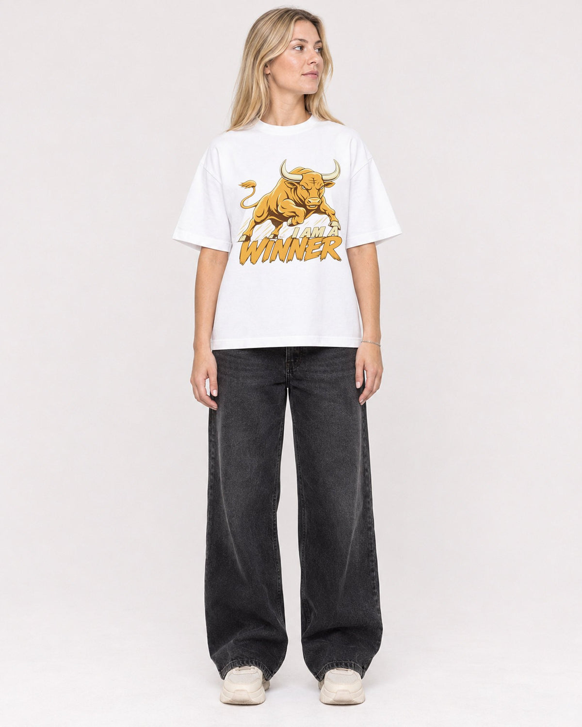 Mockup Boxy Heavyweight Tee White female full-body 08