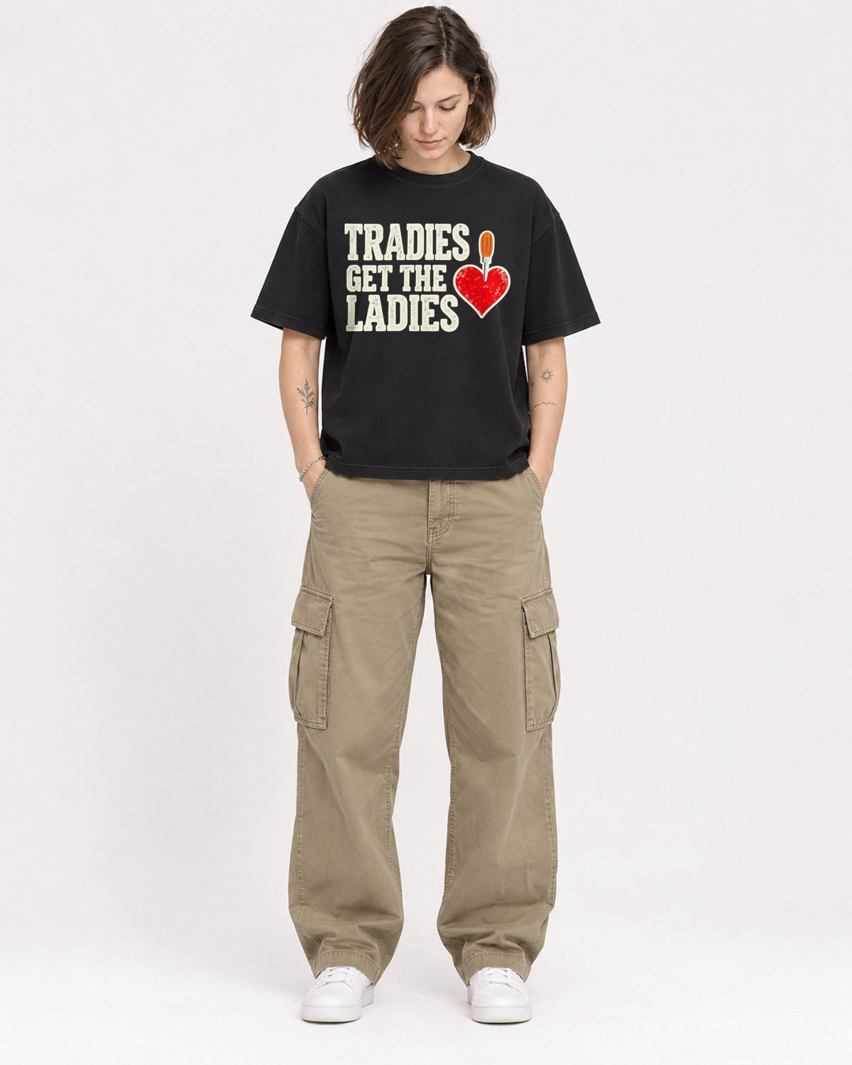 Mockup Boxy Heavyweight Tee Black female full-body 18