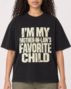 Mockup Boxy Heavyweight Tee Black female close-up 10
