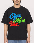 Mockup Boxy Heavyweight Tee Black male close-up 02
