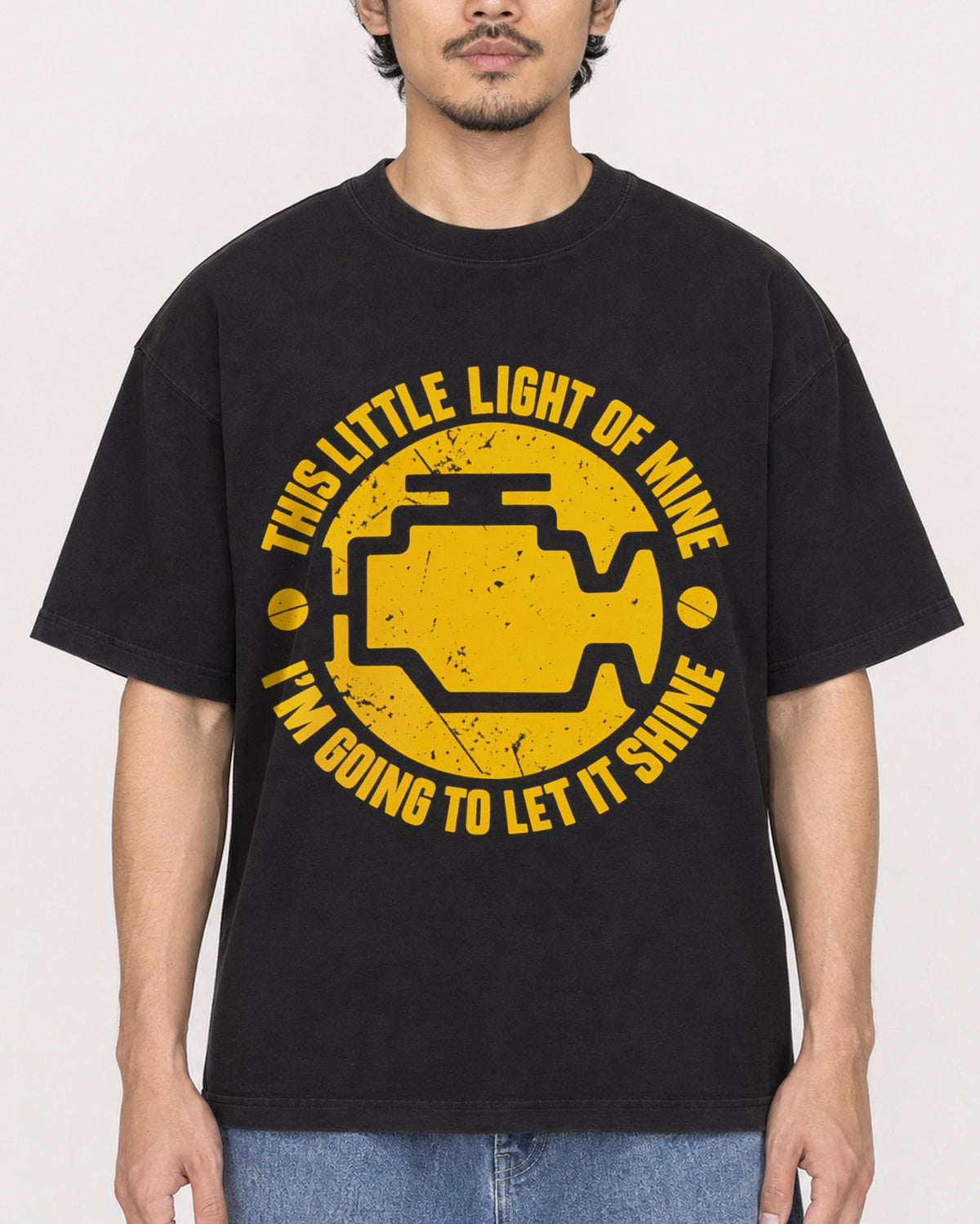 Mockup Boxy Heavyweight Tee Black male close-up 02