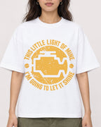 Mockup Boxy Heavyweight Tee White female close-up 02