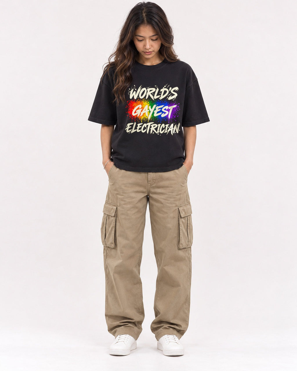 Mockup Boxy Heavyweight Tee Black female full-body 02