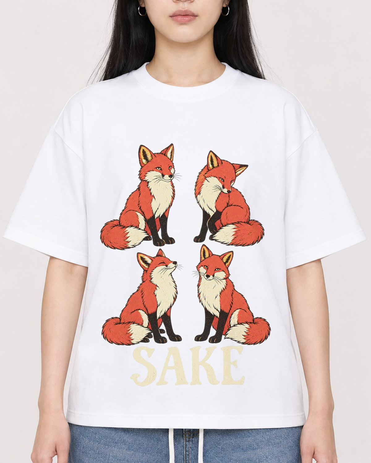 Mockup Boxy Heavyweight Tee White female close-up 01