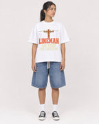Mockup Boxy Heavyweight Tee White female full-body 16