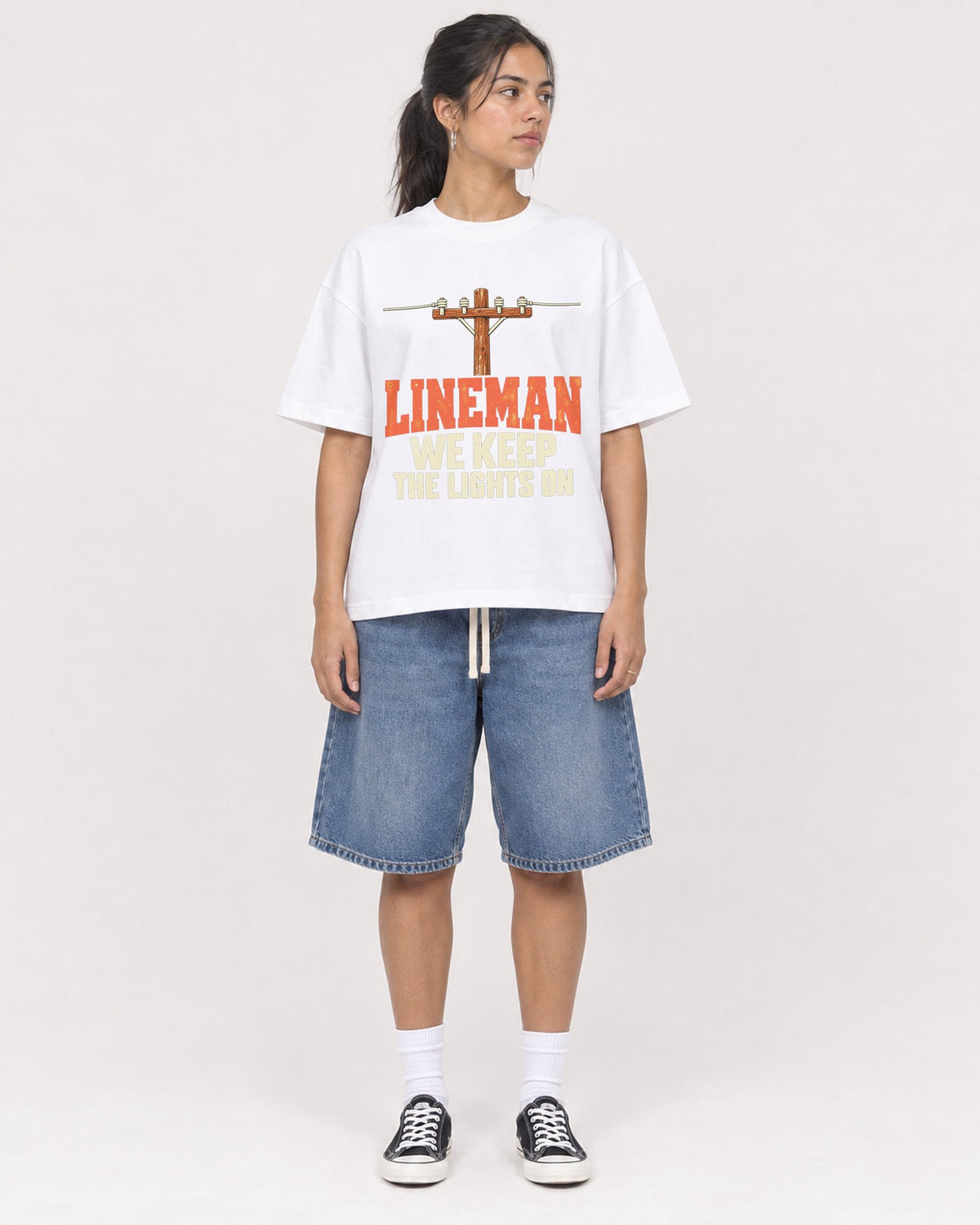 Mockup Boxy Heavyweight Tee White female full-body 16