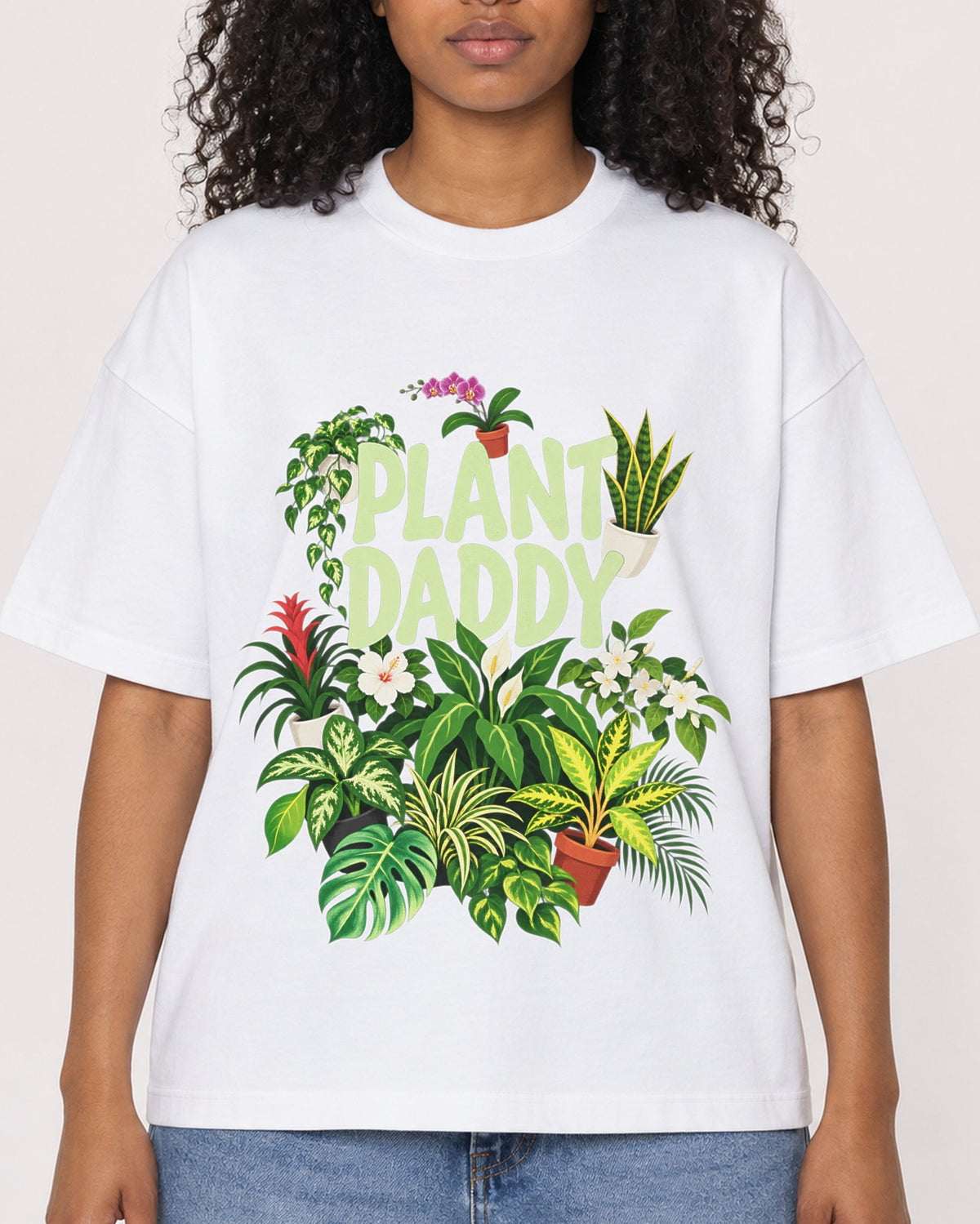 Mockup Boxy Heavyweight Tee White female close-up 05