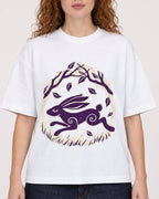 Mockup Boxy Heavyweight Tee White female close-up 09