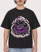 Mockup Boxy Heavyweight Tee Black male close-up 09