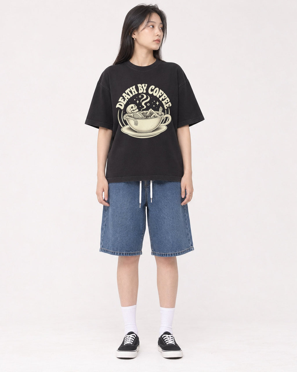 Mockup Boxy Heavyweight Tee Black female full-body 01