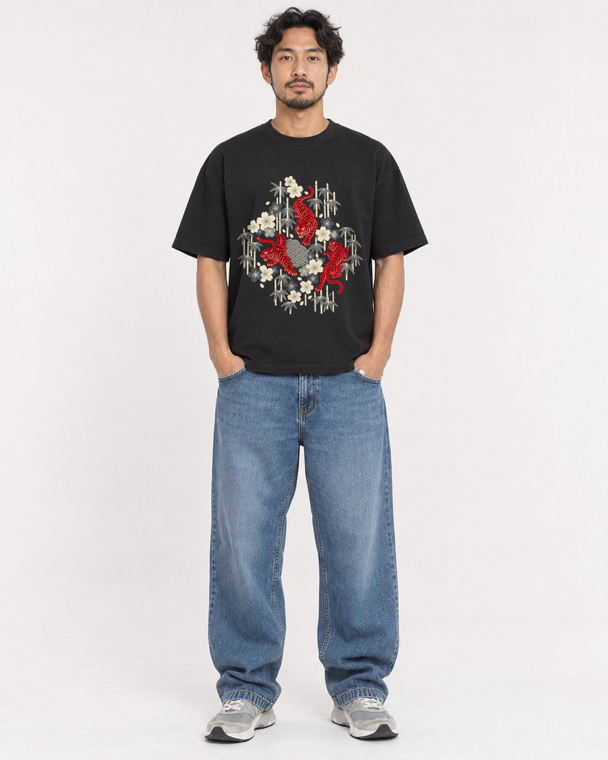 Mockup Boxy Heavyweight Tee Black male full-body 02