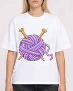 Mockup Boxy Heavyweight Tee White female close-up 08
