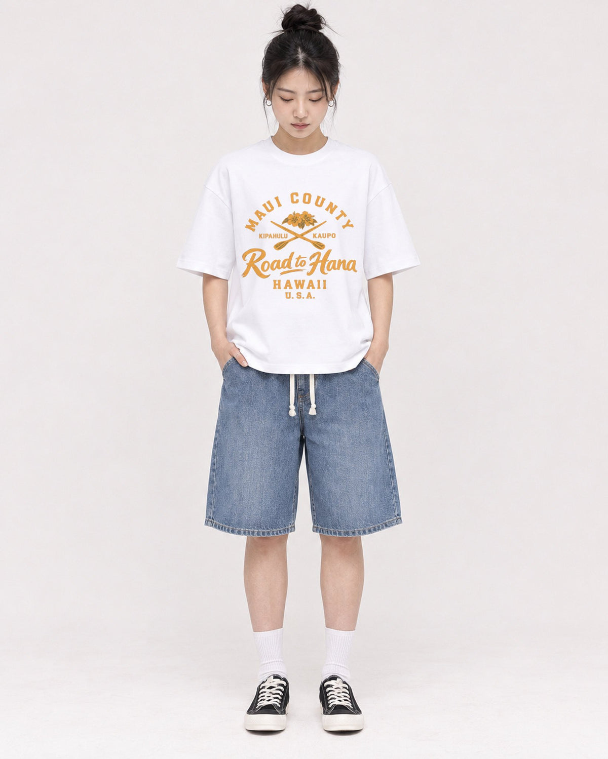 Mockup Boxy Heavyweight Tee White female full-body 41