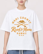 Mockup Boxy Heavyweight Tee White female close-up 41