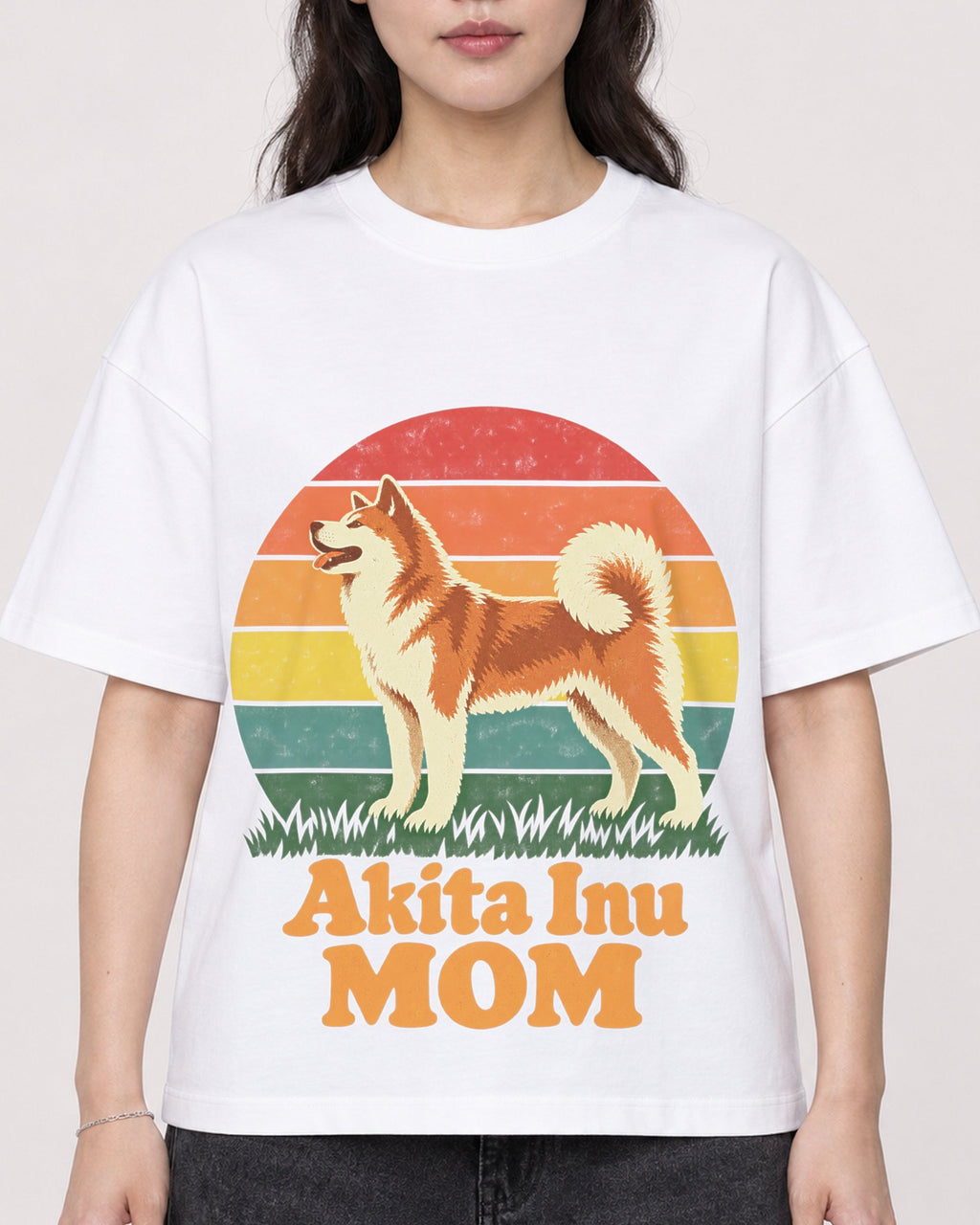 Mockup Boxy Heavyweight Tee White female close-up 03