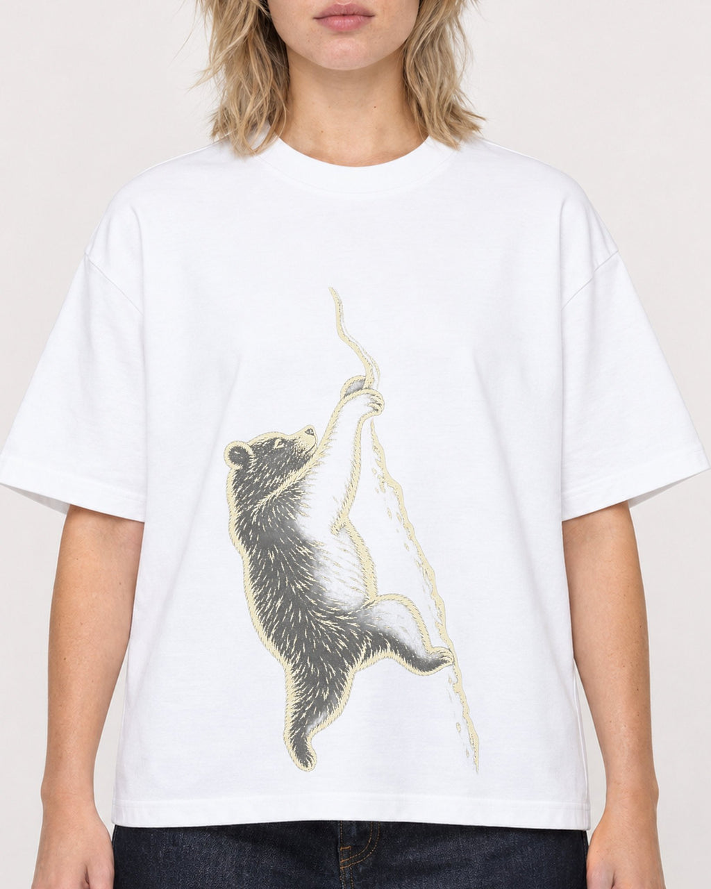 Mockup Boxy Heavyweight Tee White female close-up 19