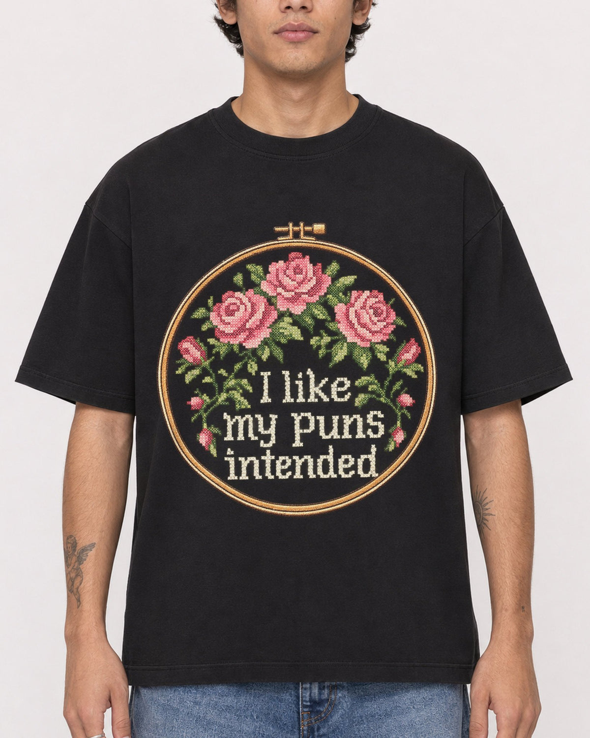 Mockup Boxy Heavyweight Tee Black male close-up 06
