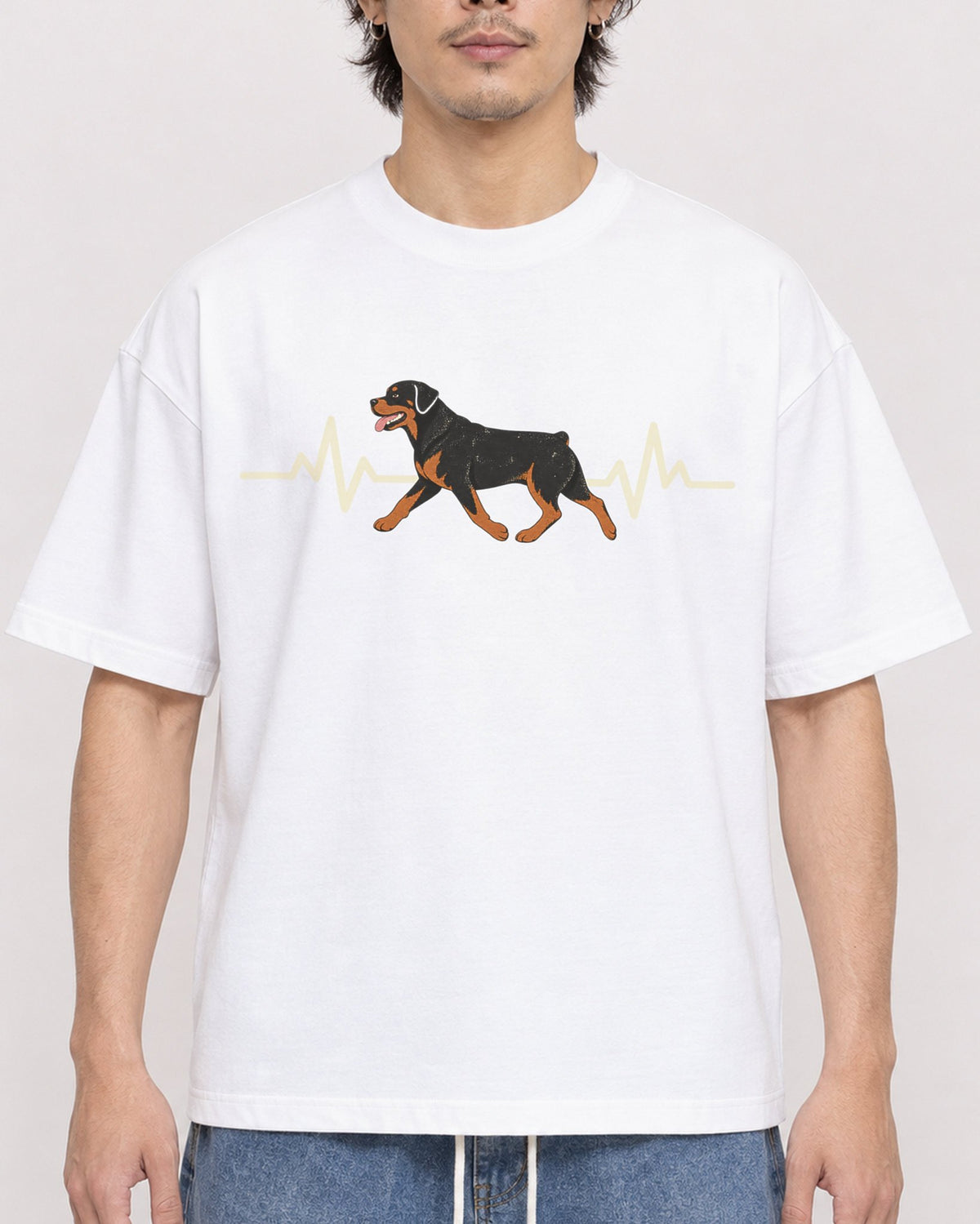 Mockup Boxy Heavyweight Tee White male close-up 03