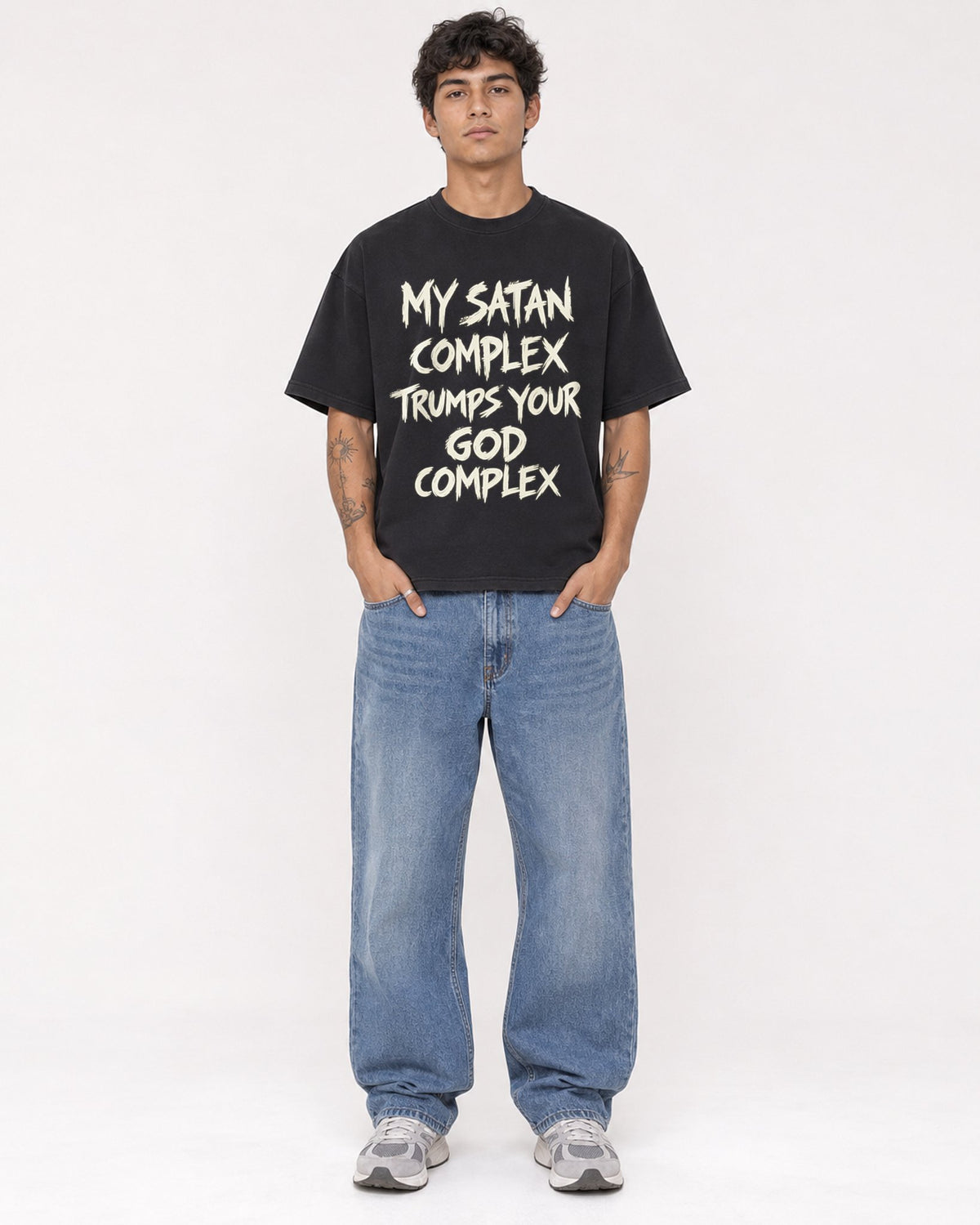 Mockup Boxy Heavyweight Tee Black male full-body 06