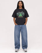 Mockup Boxy Heavyweight Tee Black female full-body 04