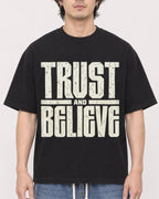 Mockup Boxy Heavyweight Tee Black male close-up 03