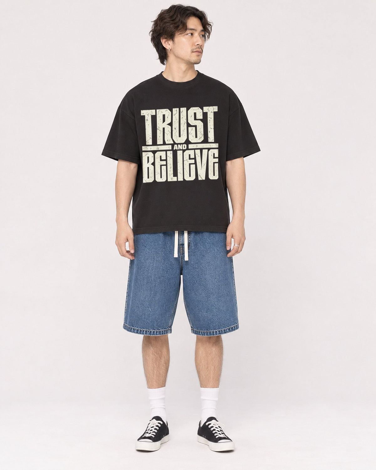 Mockup Boxy Heavyweight Tee Black male full-body 03