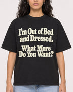 Mockup Boxy Heavyweight Tee Black female close-up 07