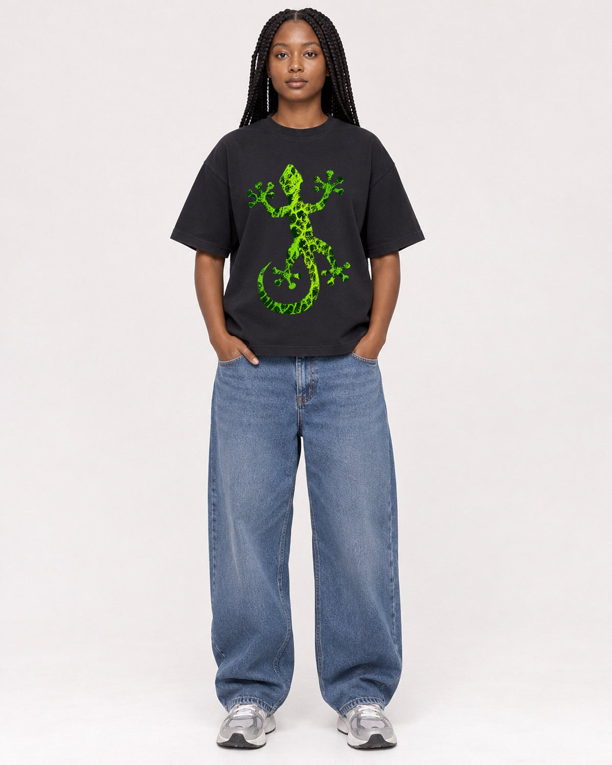 Mockup Boxy Heavyweight Tee Black female full-body 04