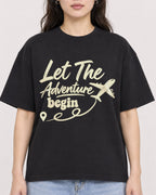 Mockup Boxy Heavyweight Tee Black female close-up 03