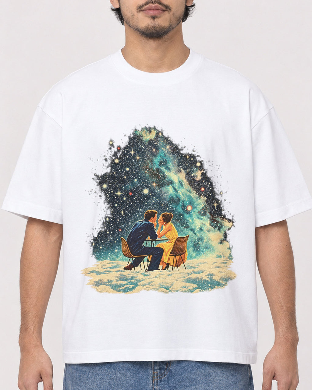 Mockup Boxy Heavyweight Tee White male close-up 02
