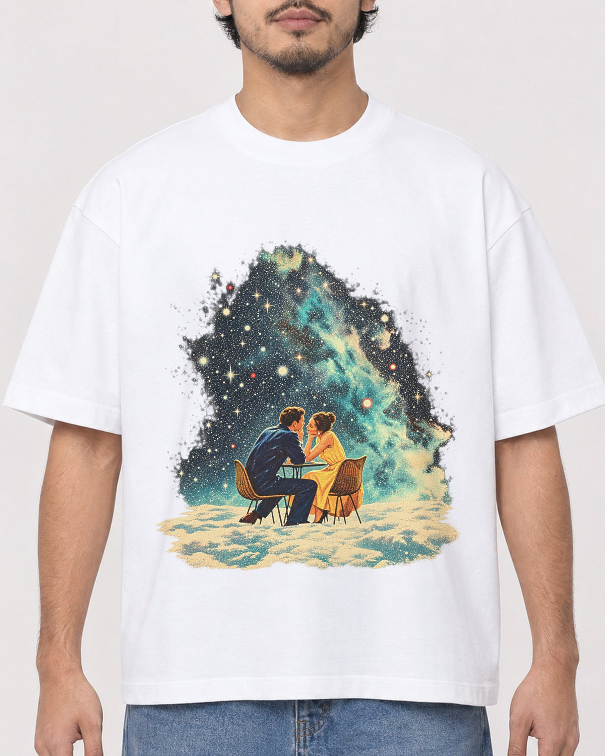 Mockup Boxy Heavyweight Tee White male close-up 02