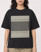 Mockup Boxy Heavyweight Tee Black female close-up 02