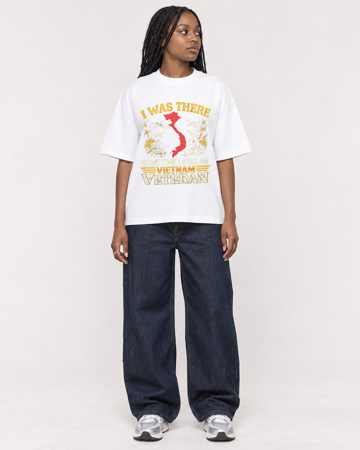 Mockup Boxy Heavyweight Tee White female full-body 04