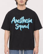 Mockup Boxy Heavyweight Tee Black male close-up 03