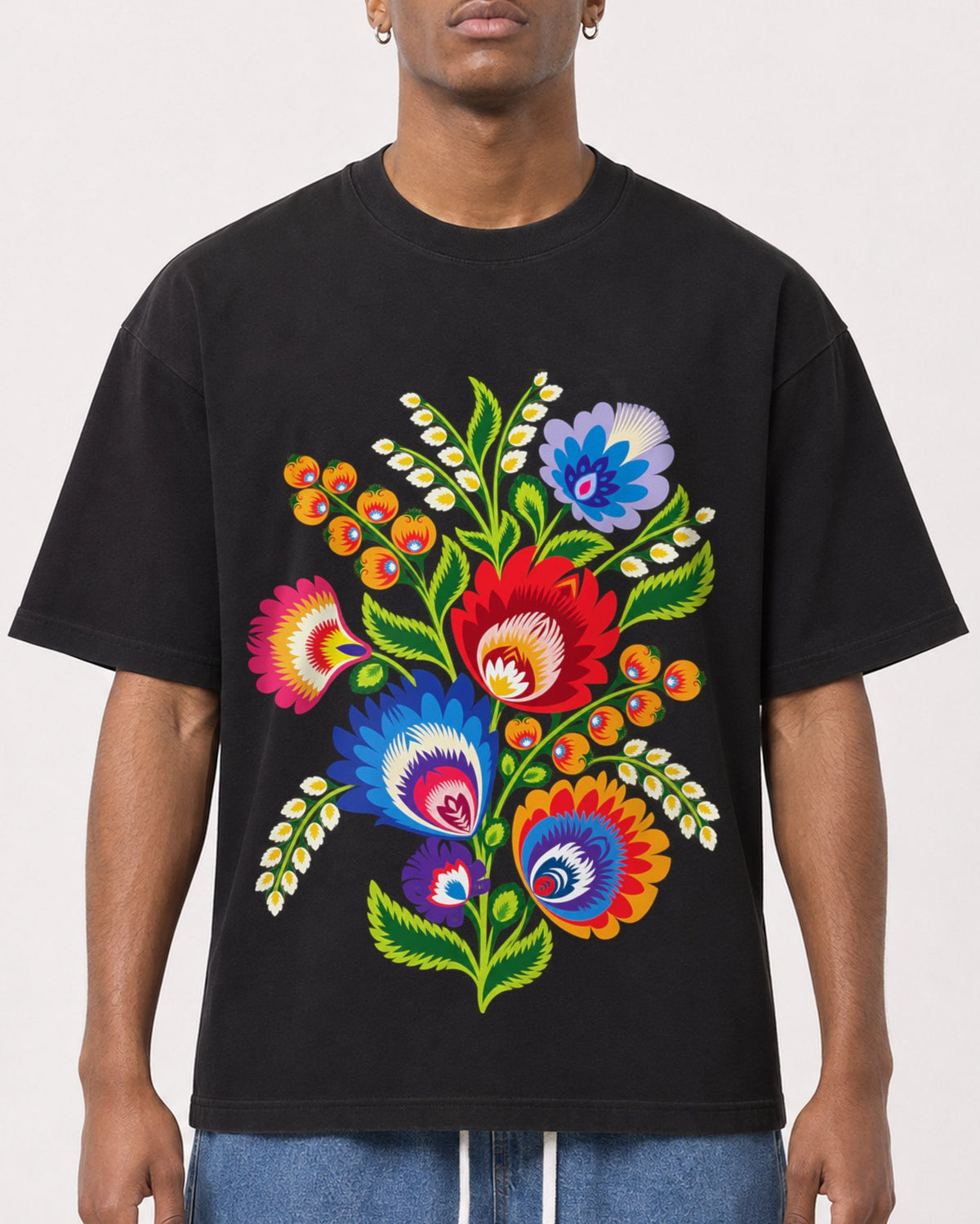 Mockup Boxy Heavyweight Tee Black male close-up 15