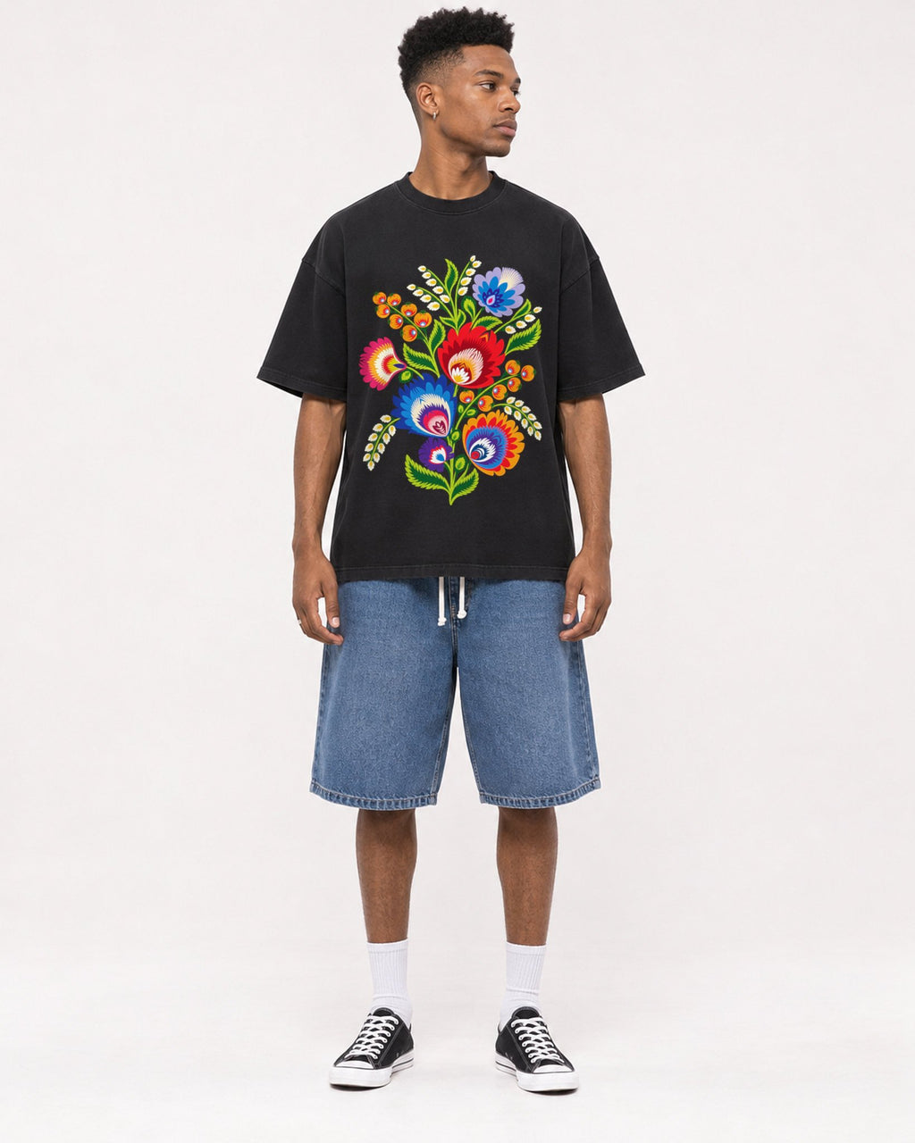 Mockup Boxy Heavyweight Tee Black male full-body 15