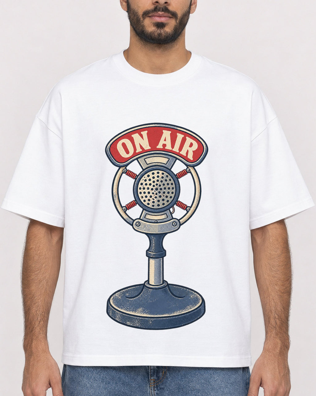 Mockup Boxy Heavyweight Tee White male close-up 07