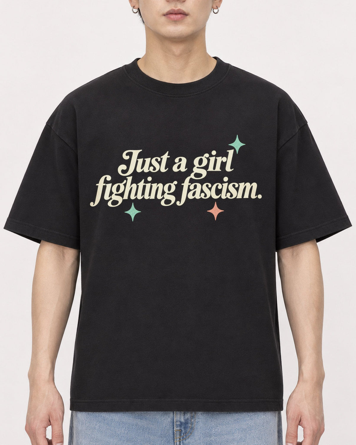 Mockup Boxy Heavyweight Tee Black male close-up 01