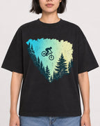 Mockup Boxy Heavyweight Tee Black female close-up 32
