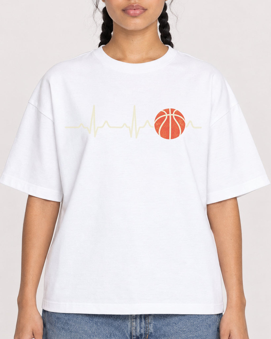 Mockup Boxy Heavyweight Tee White female close-up 50