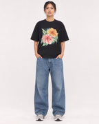 Mockup Boxy Heavyweight Tee Black female full-body 12
