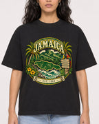 Mockup Boxy Heavyweight Tee Black female close-up 07