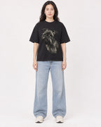 Mockup Boxy Heavyweight Tee Black female full-body 03