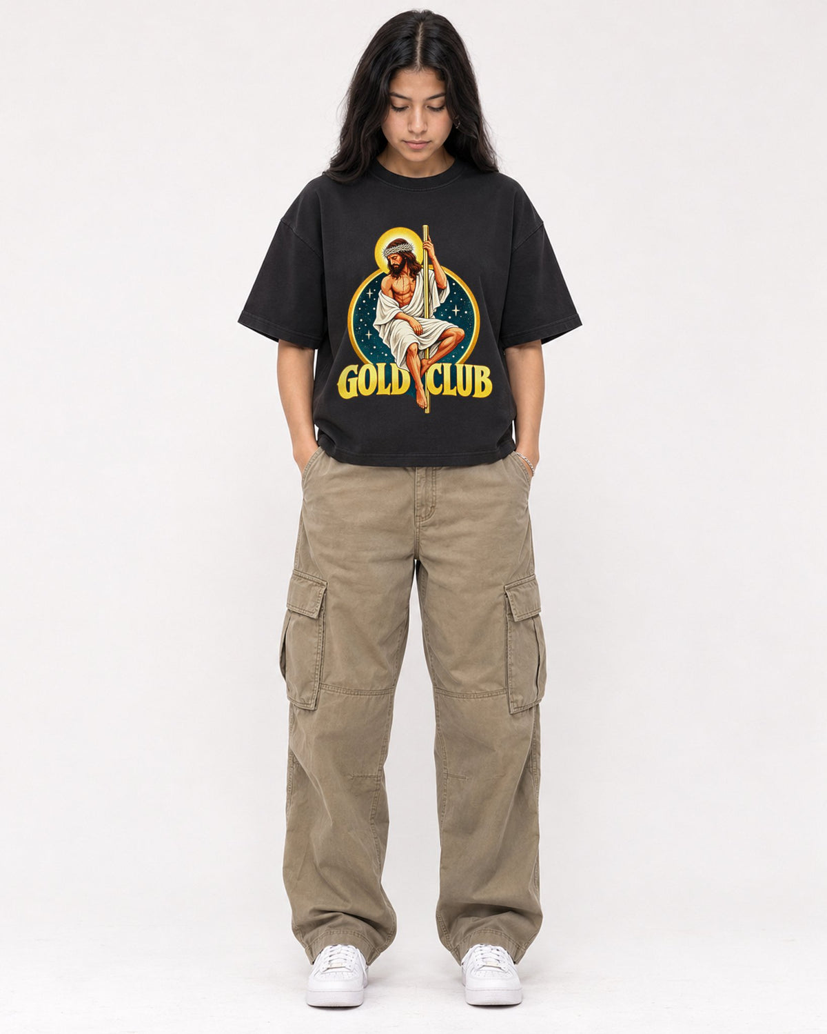 Mockup Boxy Heavyweight Tee Black female full-body 46