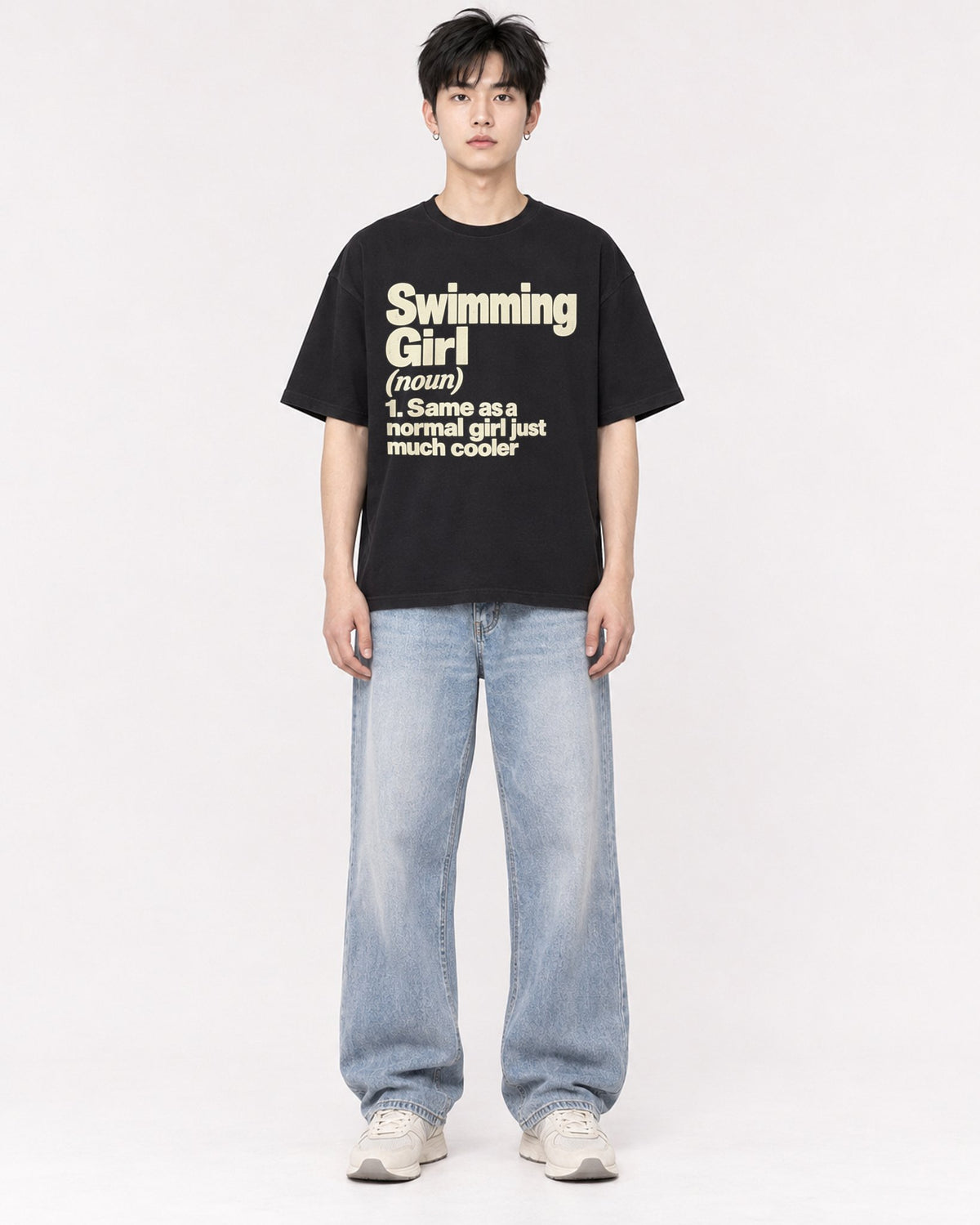 Mockup Boxy Heavyweight Tee Black male full-body 01