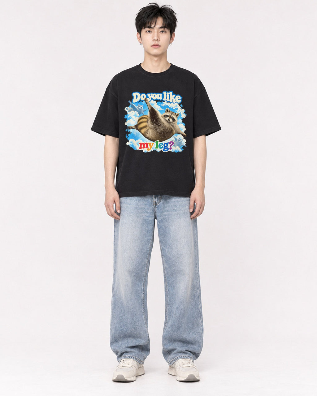 Mockup Boxy Heavyweight Tee Black male full-body 01