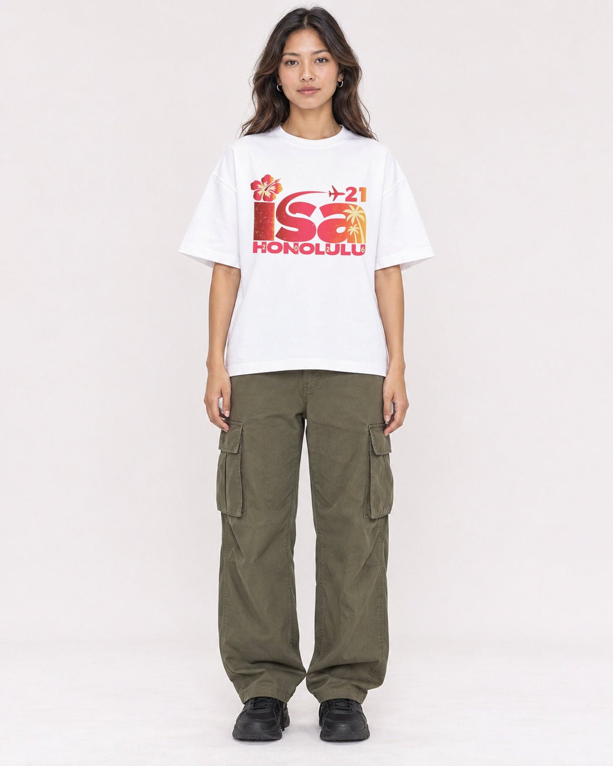 Mockup Boxy Heavyweight Tee White female full-body 02
