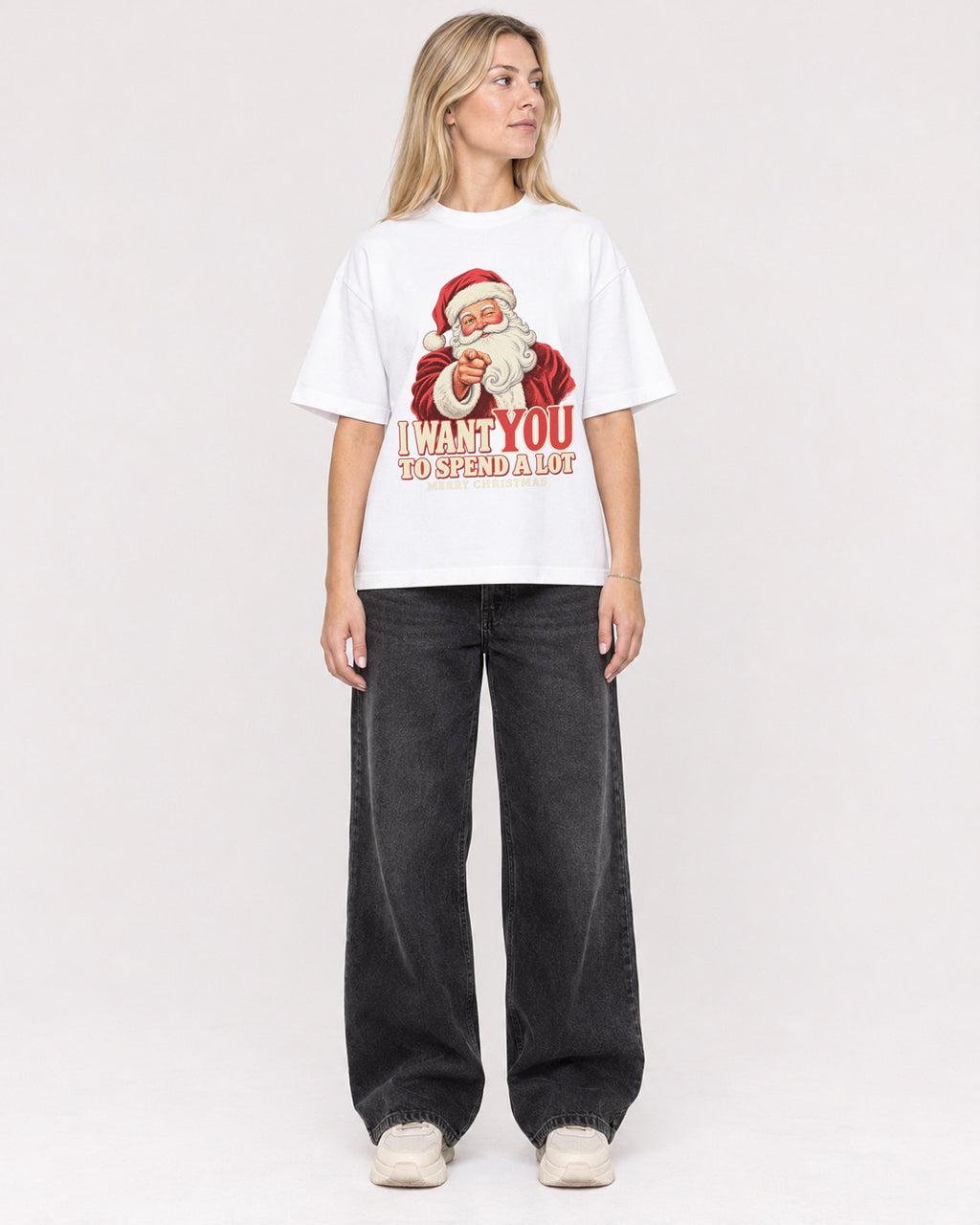 Mockup Boxy Heavyweight Tee White female full-body 08