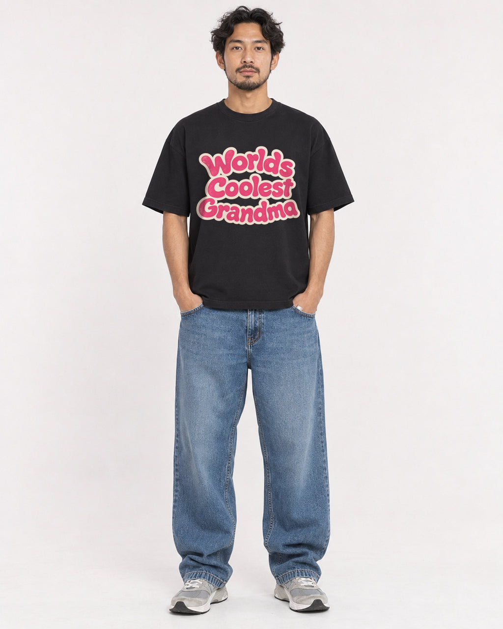 Mockup Boxy Heavyweight Tee Black male full-body 02