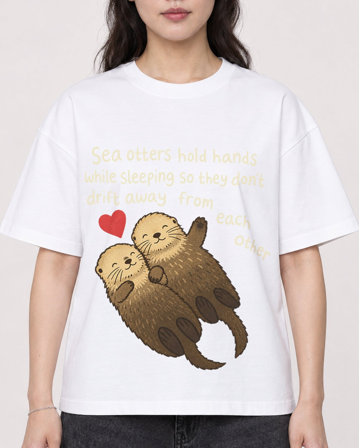 Mockup Boxy Heavyweight Tee White female close-up 03